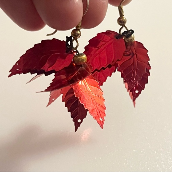 Foil Leaf Poinsettia Dangle Earrings Christmas Holiday Earrings - Picture 15 of 16